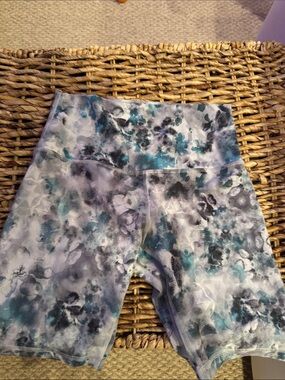 lululemon athletica Teal, Gray and Black Floral Bike Shorts